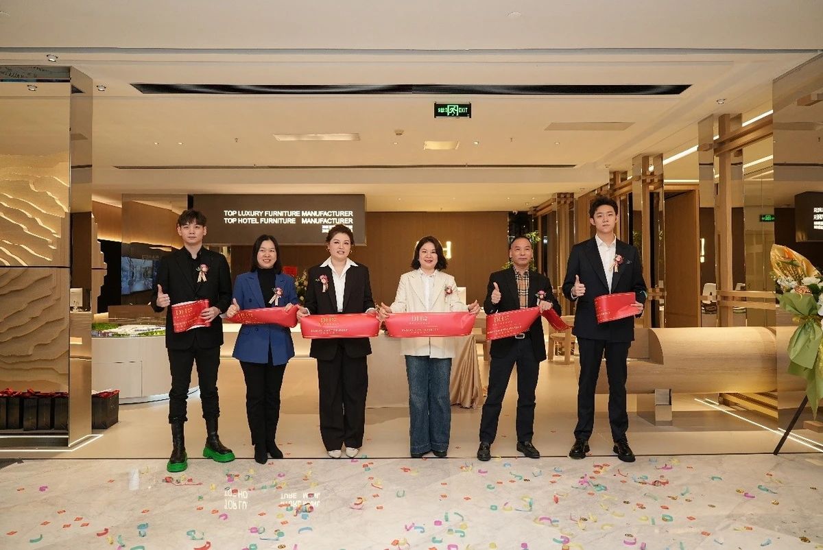 The high-end full-case luxury brand under Harman Furniture Group – DH Dihe Woodwork grandly opened
